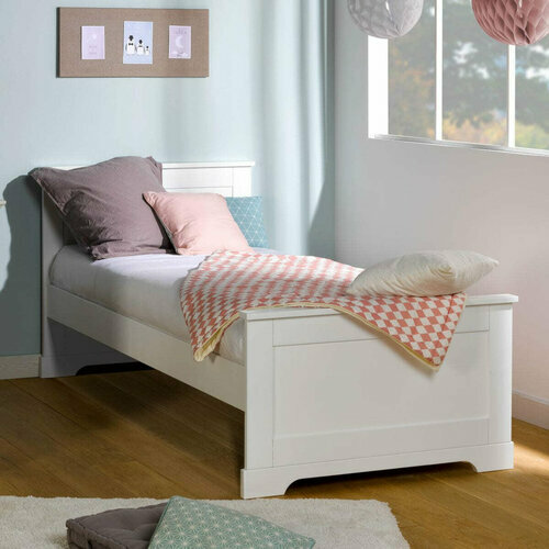 Ambiance du Lit lila blanc