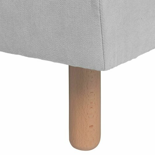 Zoom pieds en bois