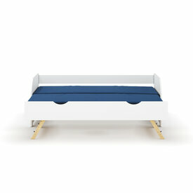 Vue de face - Pack lit banquette gigogne ouvert avec matelas Zira - coloris blanc Vue de face - Pack lit banquette gigogne ouvert avec matelas Zira - coloris blanc